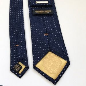 Donald J Trump signature collection tie.